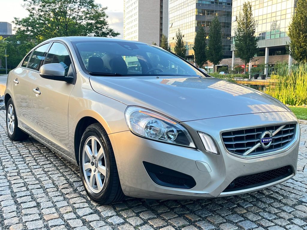 Volvo S60, 2.0 D3 120KW 5V 1.MAJ SERVISKA