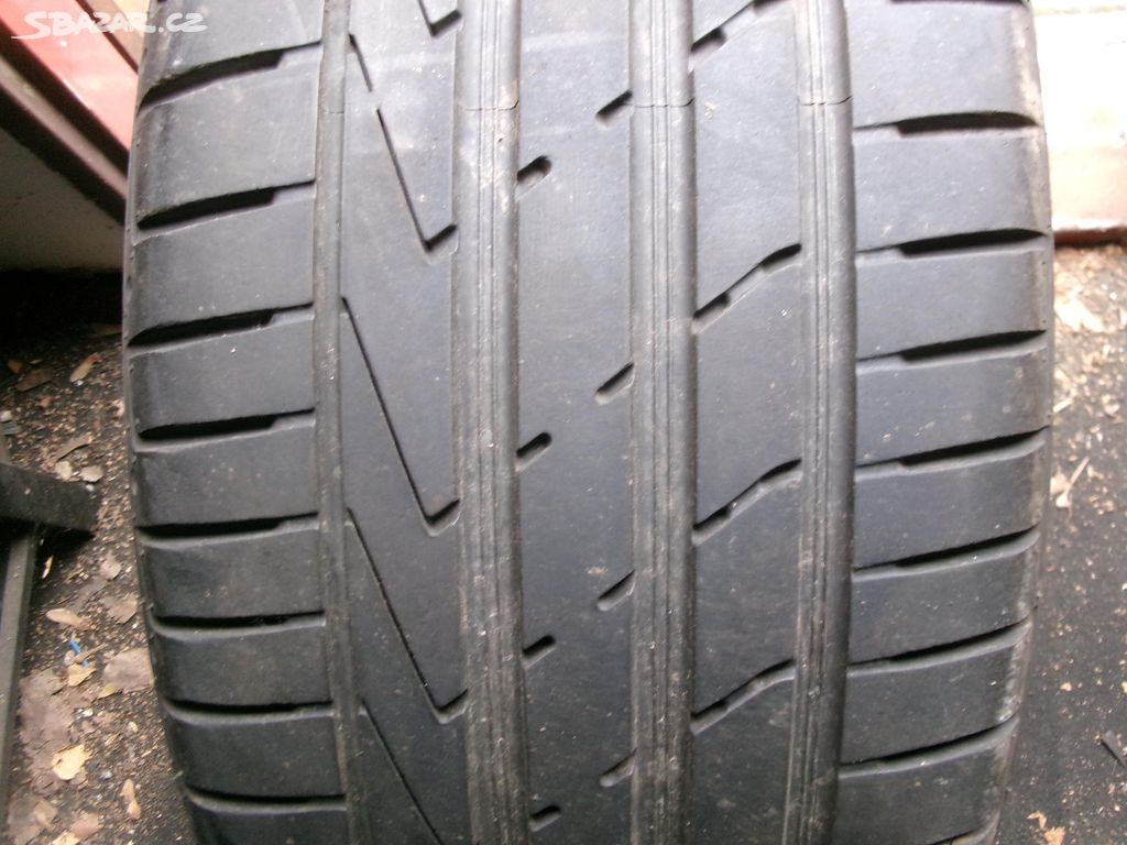 Letni pneu HANKOOK 255 40 19 č.14658