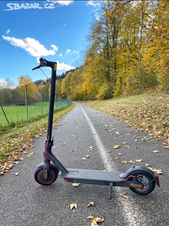 Koloběžka Xiaomi Mi Electric Scooter Pro 2