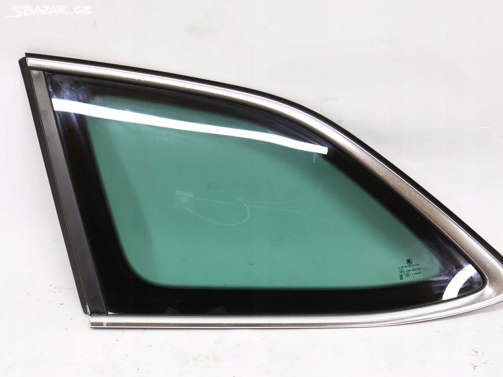 Škoda Octavia IV levé zadní sklo okno 5E7845297