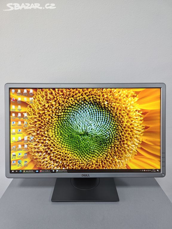 23 Dell profi FullHD monitor BEZ VAD LCD