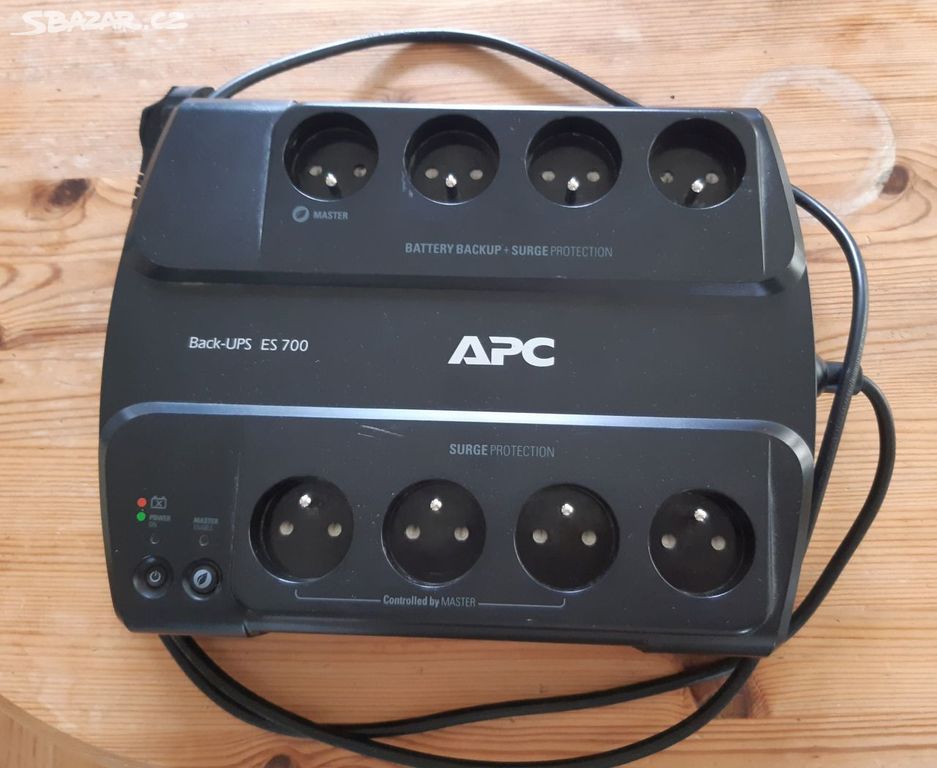 Záložní zdroj APC Back-UPS ES 700