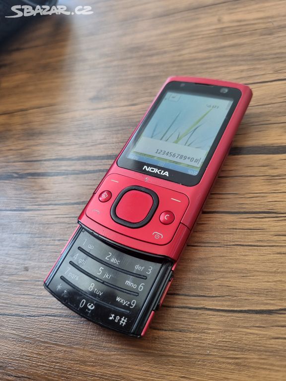 Nokia 6700 slide red