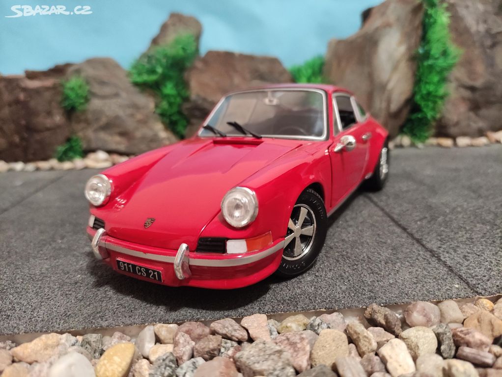 prodám model 1:18 Porsche 911 carrera coupe