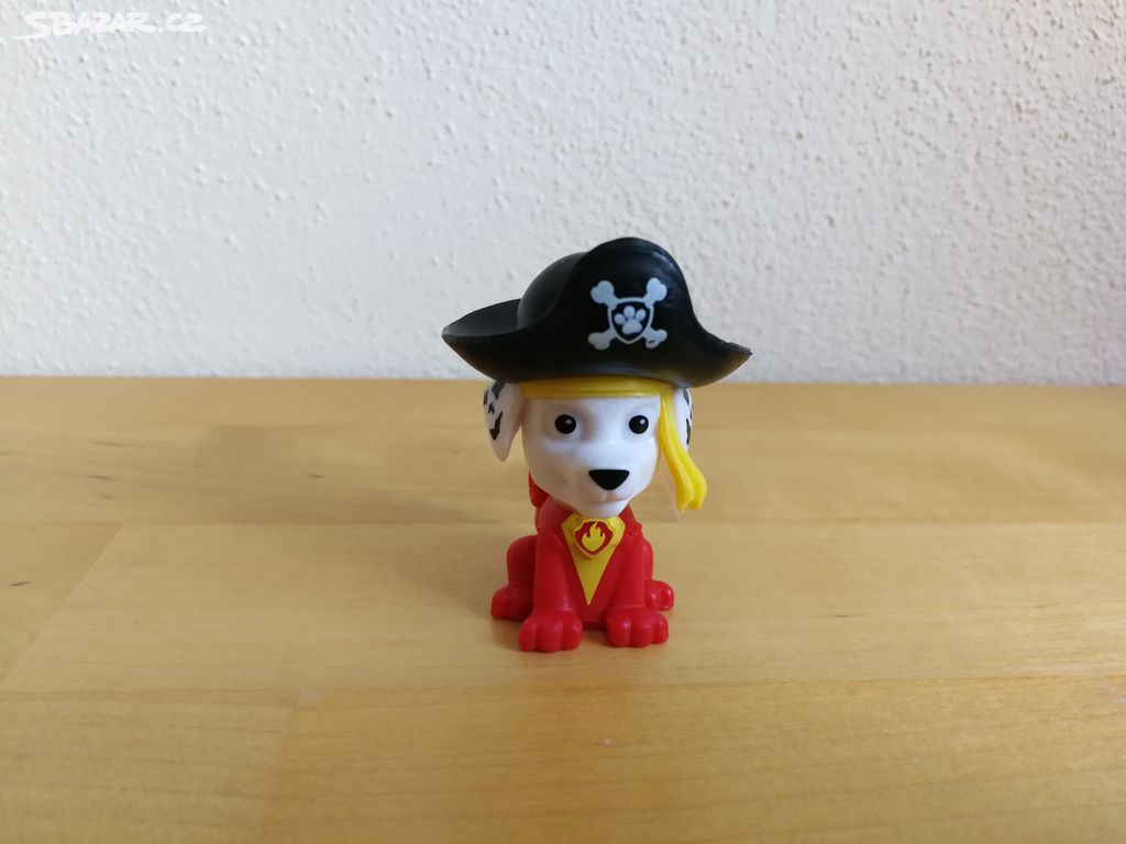 Figurka - Tlapková patrola - červená s kloboukem