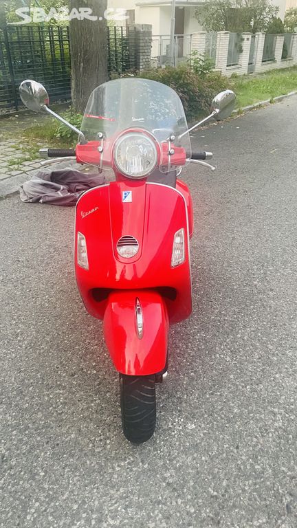 Piaggio Vespa GTS 250 I.E.