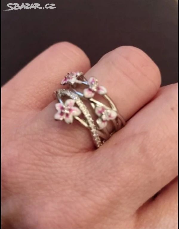 stříbrný prsten prstýnek 925 vel 54 s květy