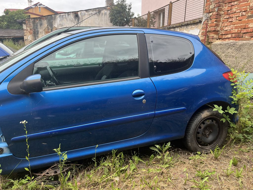 Peugeot 206 1.4 HDI prodej pouze dílů