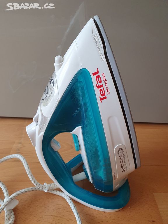 Žehlička Tefal 2500W ULTRAGLISS FV4951E0