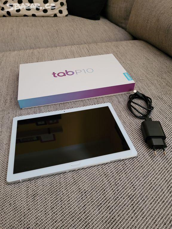Bílý tablet TAB P10 zn. Lenovo