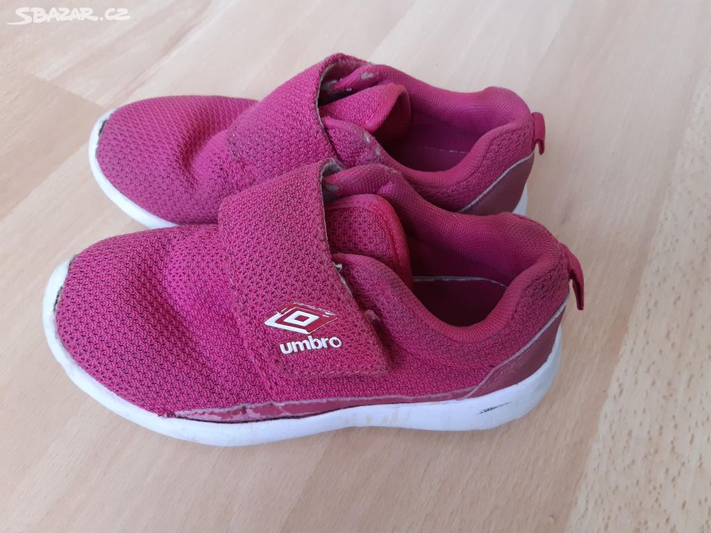 Botasky Umbro vel 29,5