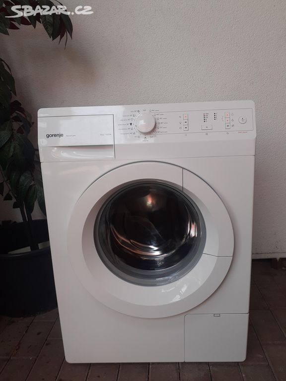 Pračka Gorenje W6202/S. Náplň 6kg. 1000ot/min.