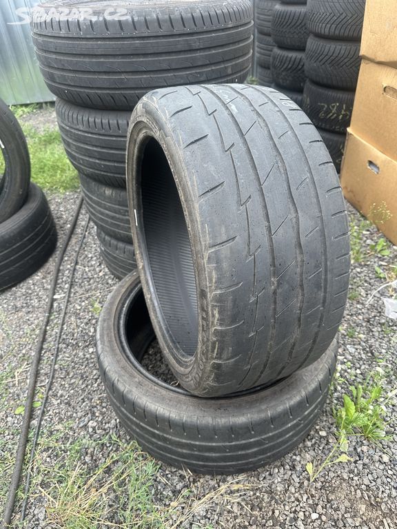 VÝPRODEJ !! 2x letní pneu 255/35 R18