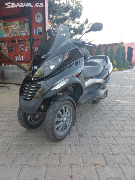 Piaggio Mp3 250 i rok 2007,řidičák B