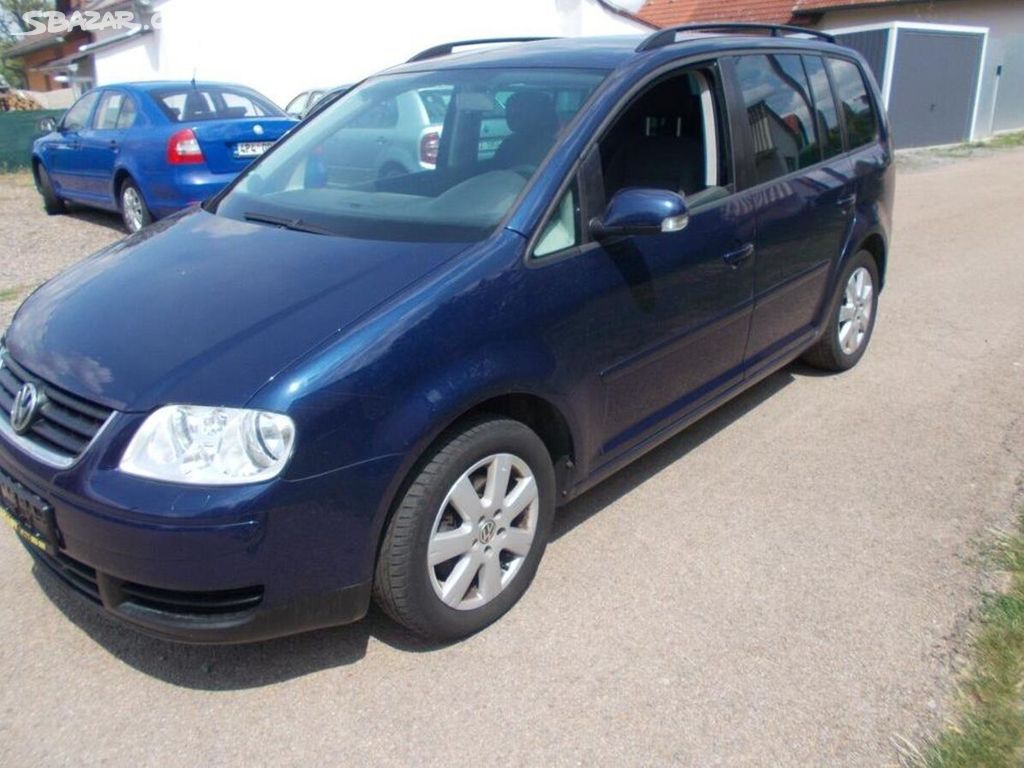 Volkswagen Touran 1,6 85KW benzín manuální