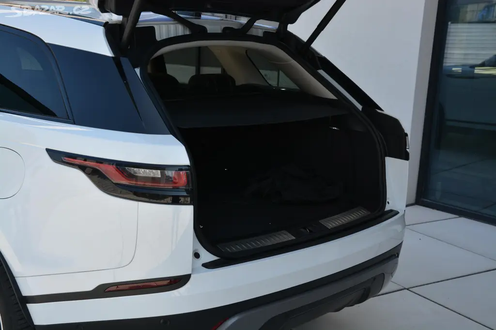 LAND ROVER Range Rover Velar P400eS Plug Hybrid4x4 - fotka 5