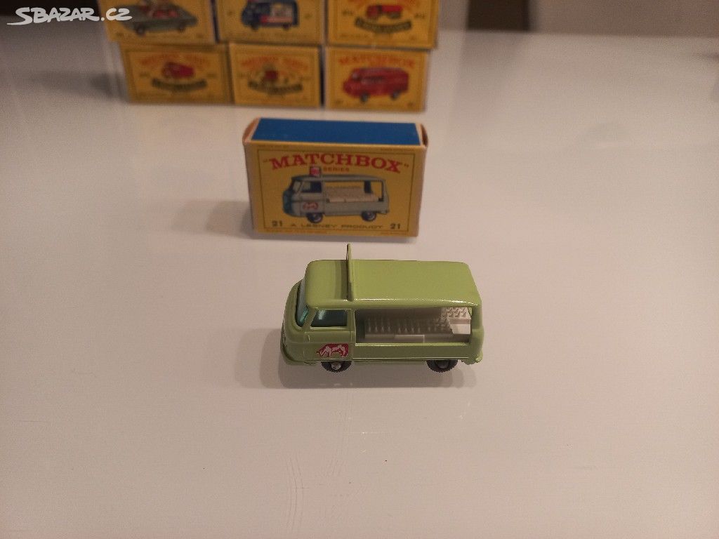 Matchbox rw no.21 Milk Delivery Truck