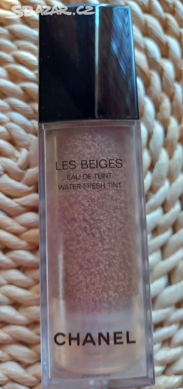 Chanel Les Beiges makeup - odstín médium