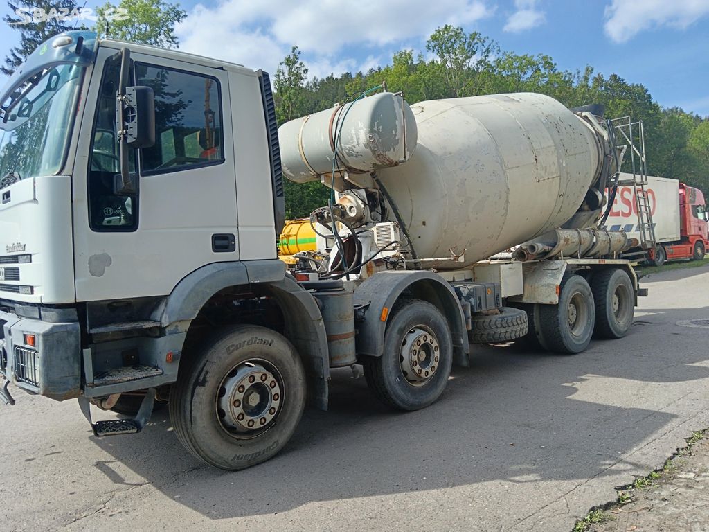 Iveco Eurotrakker 350 8x4 10 m3