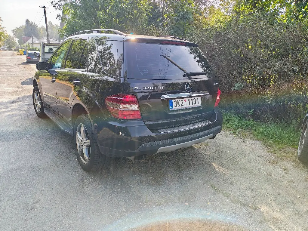 Mercedes Benz ML W164 - fotka 3