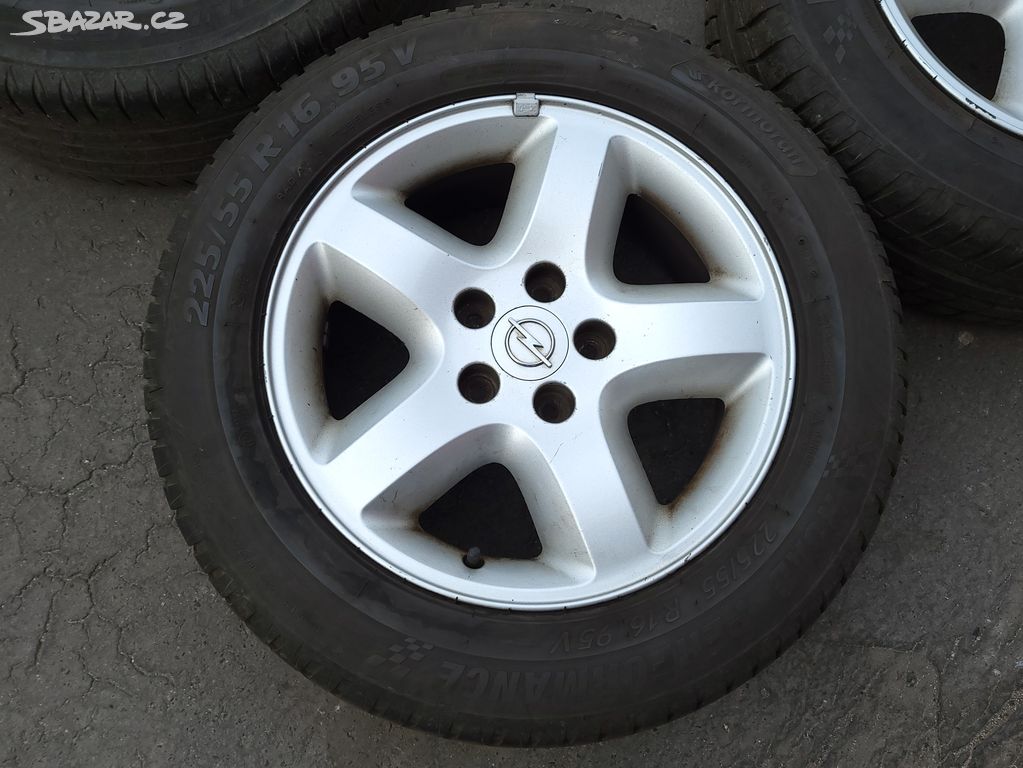 Pěkná orig. letní ALU kola 16" 5x110 Opel Omega