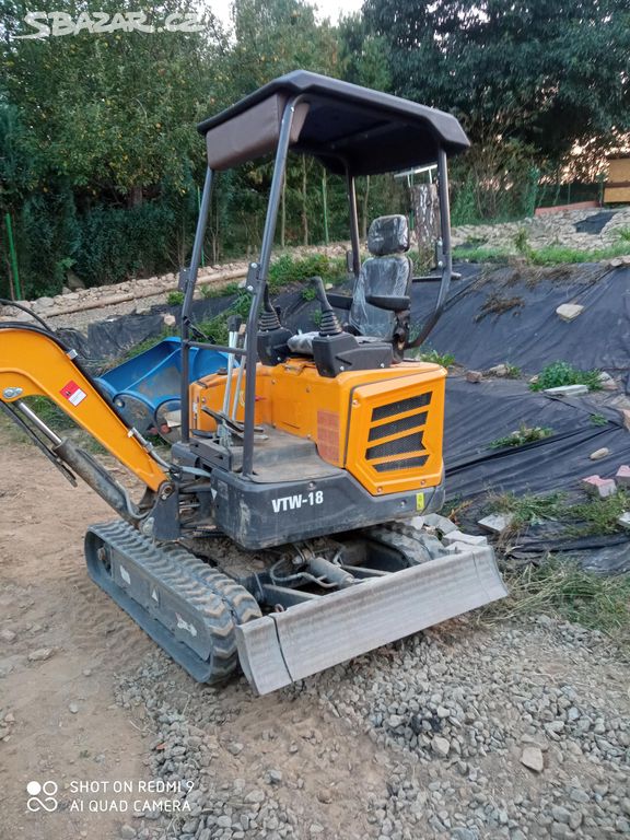 Prodám Pásový bagr 1,8t motor kubota d722