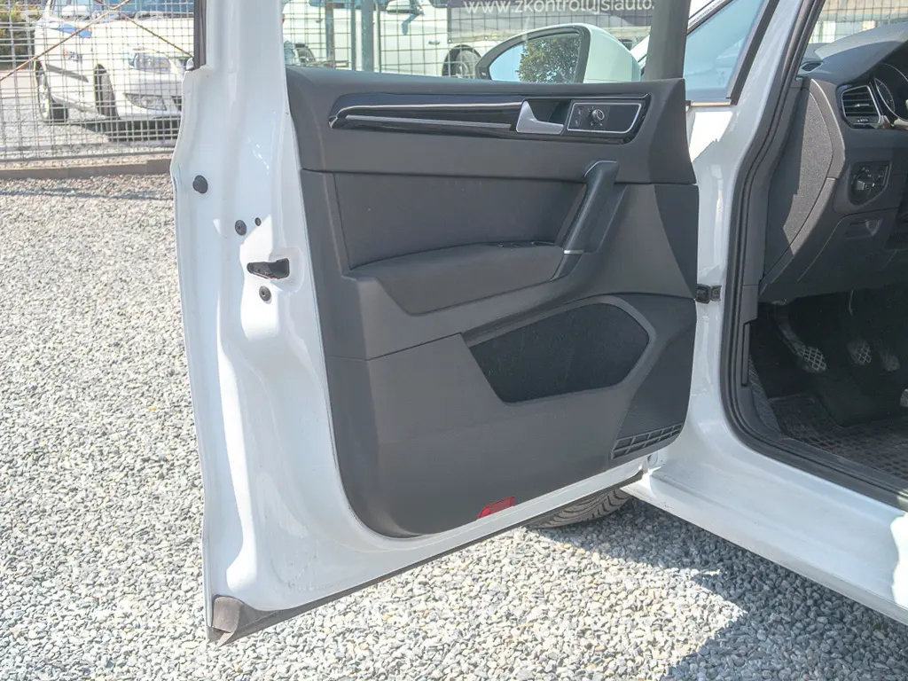 Volkswagen Golf Sportsvan ČR 1.6TDI 81KW CEBIA 5 - fotka 5