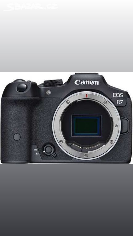 Canon R7