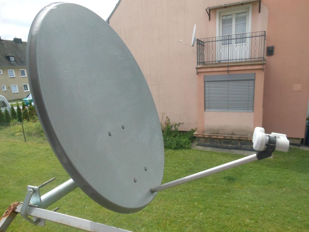 satelitní parabola