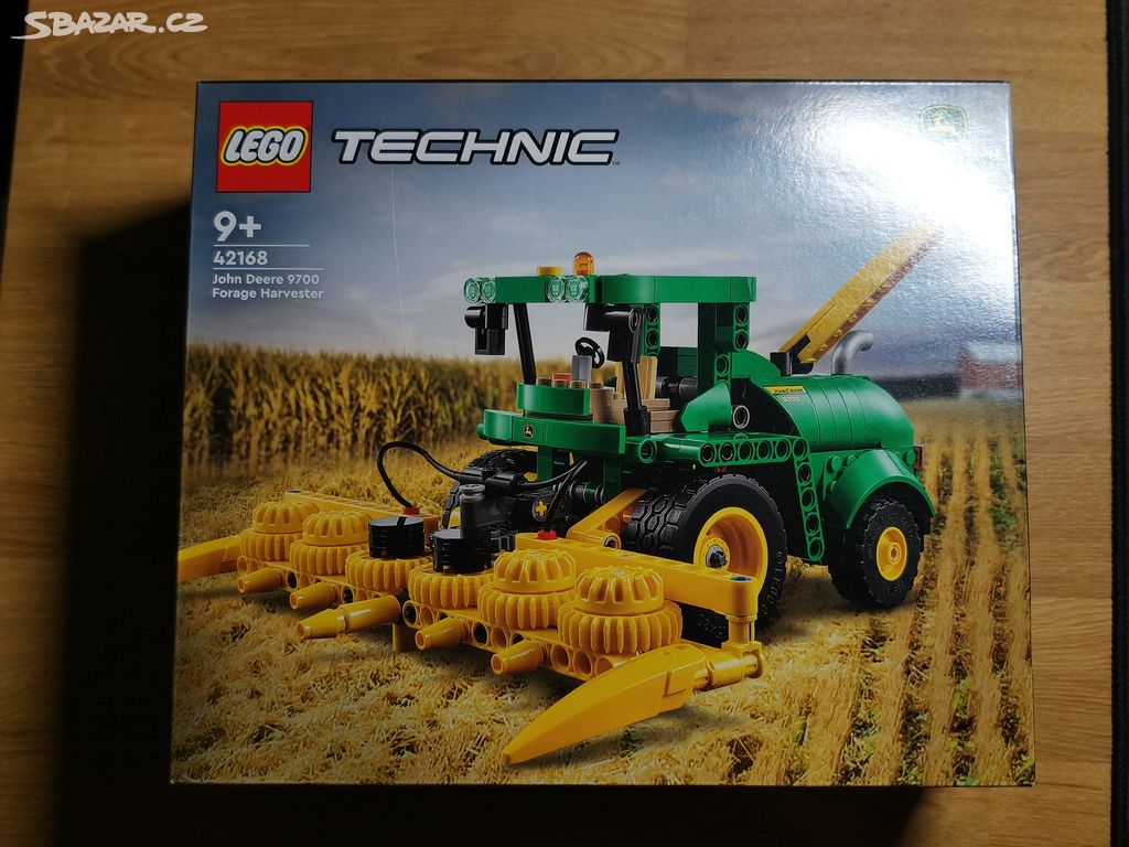 1183 LEGO Technic 42168 9700 Forage Harvester