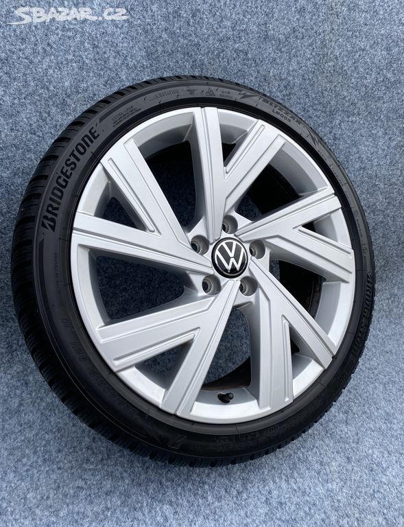 Originální Alu kola 5x112 VW Golf 225/40/18