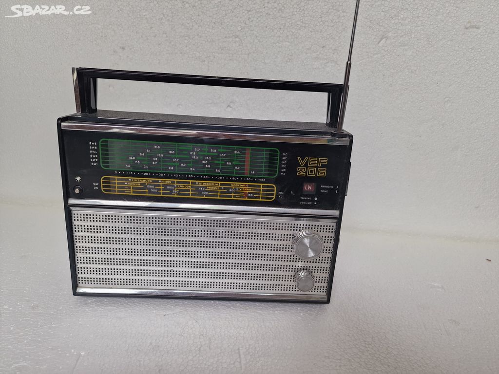 Retro tranzistorové rádio VEF 206