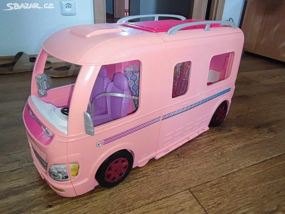 Karavan pro barbie