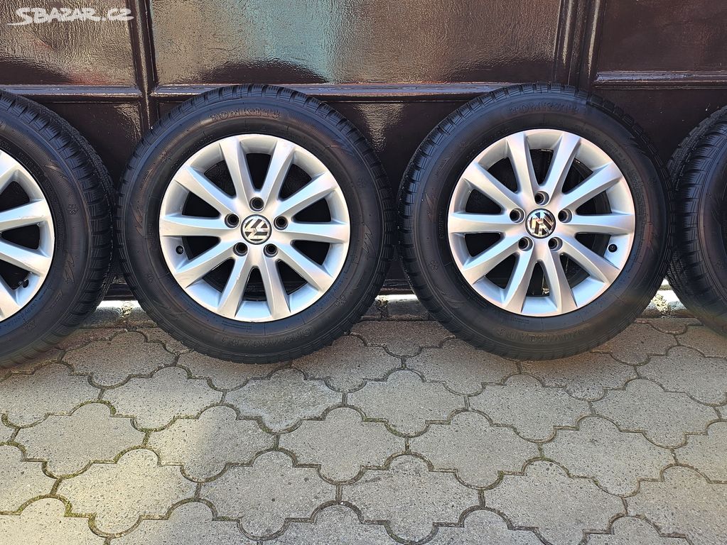 Alu kola VW Golf 5x112 195/65 R15 - pneu zimní 8mm