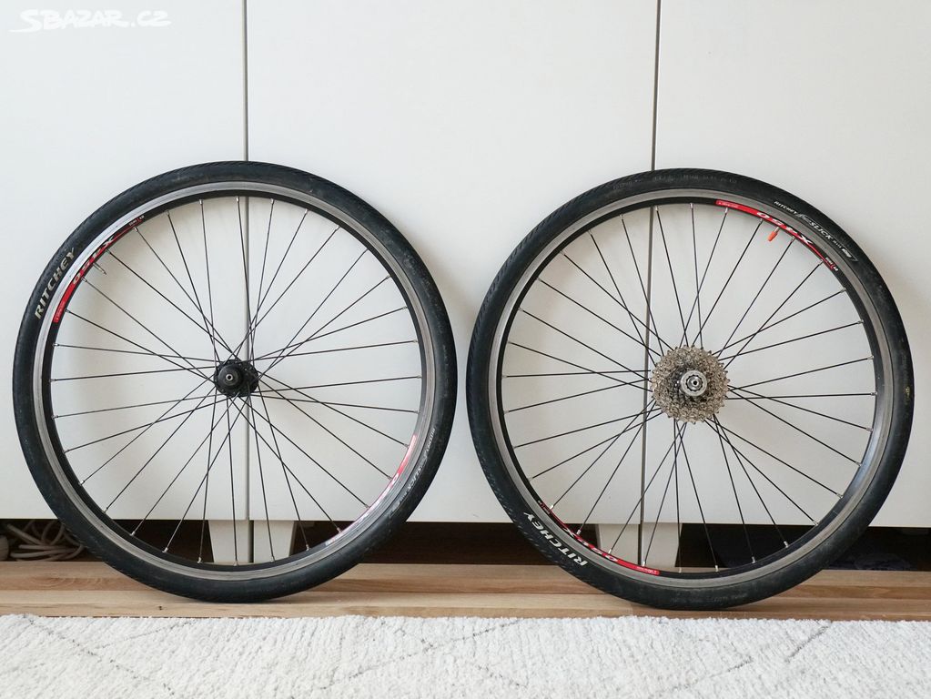 26" Zapletené kola DT Swiss/Shimano XT s kazetou