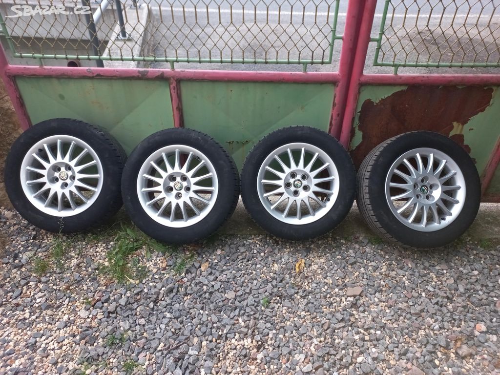 Sada 16"alu s letními pneu Alfa Romeo 147/156/GT