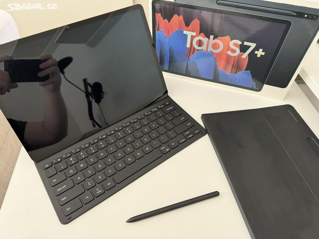 Samsung Galaxy Tab S7+ vč. pouzdra s klávesnicí