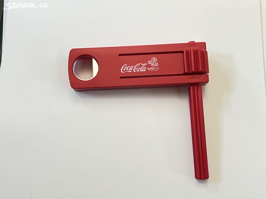 Řehtačka Coca - Cola s otvírákem