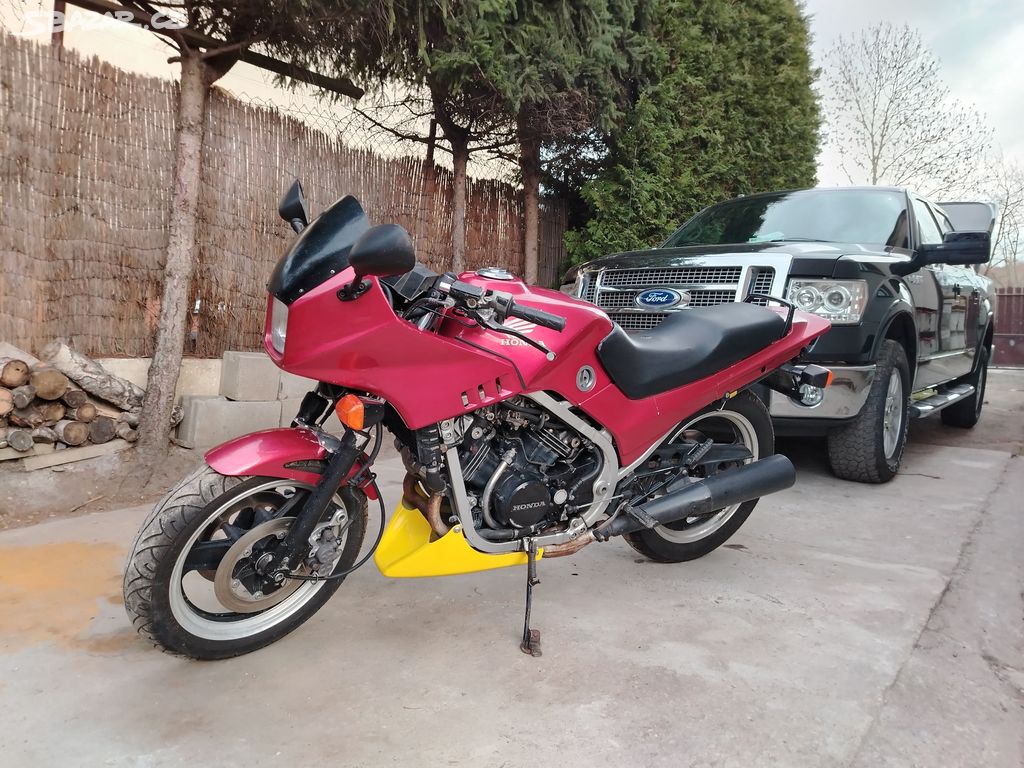 Honda VF 500 Interceptor