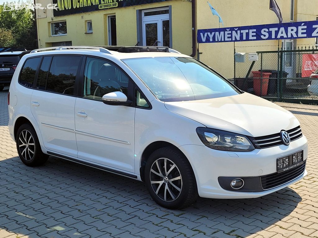 Volkswagen Touran 1,4 TSI DSG Highline, NOVÉ ROZVO