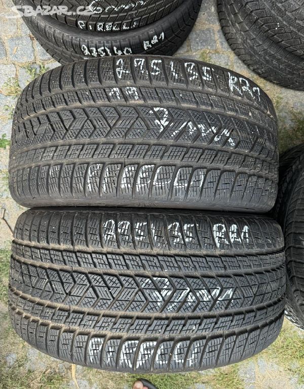 295/35 r21 Pirelli.