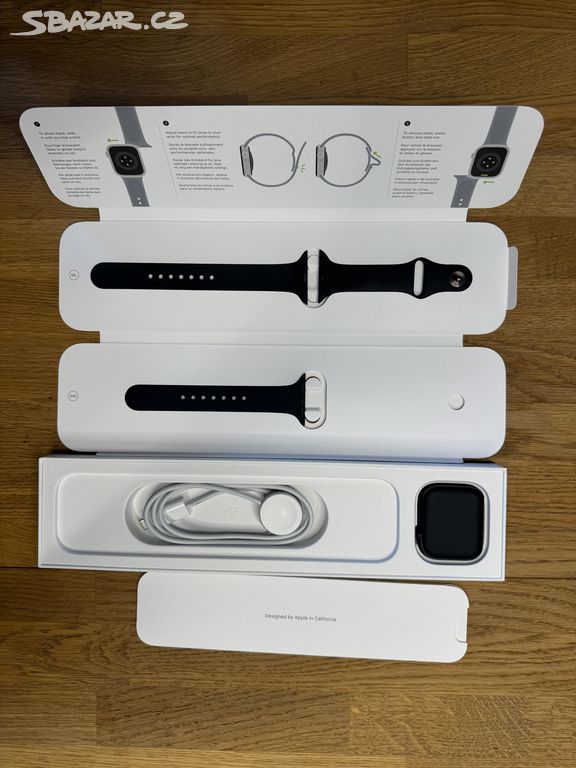 Apple Watch 7 45mm černé, originál balení