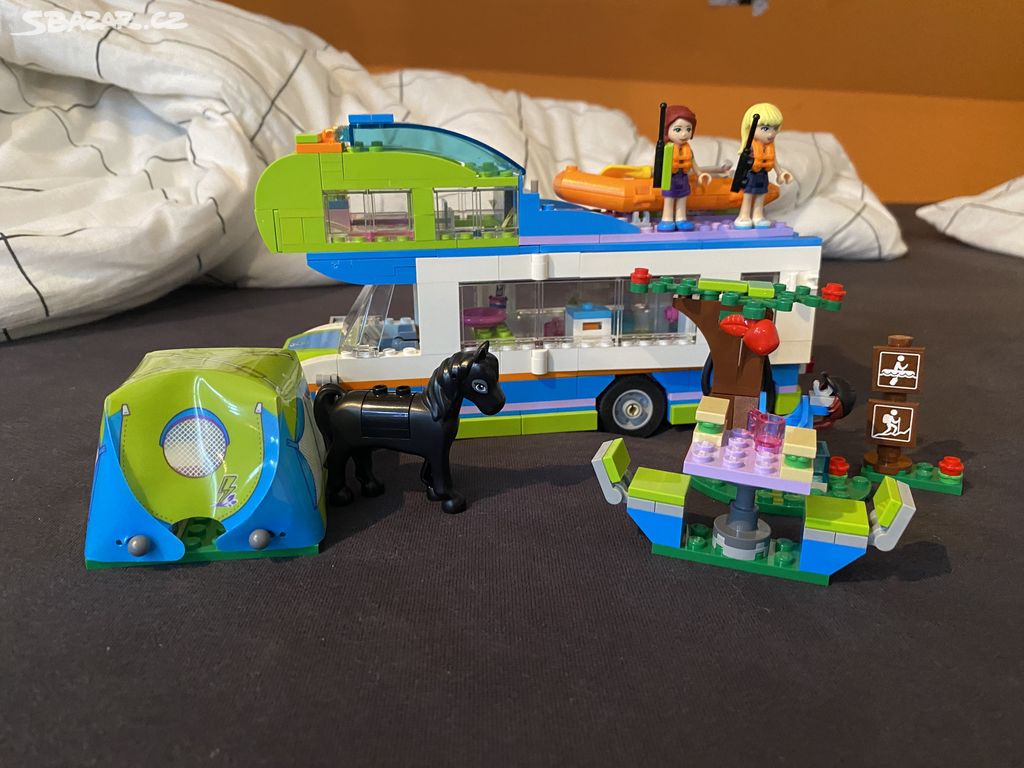 lego friends- Mia a její karavan