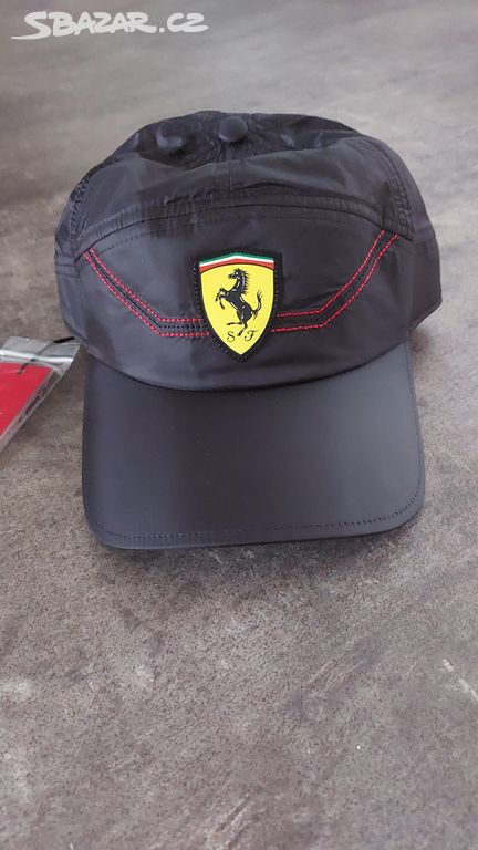 Ferrari Kšiltovka