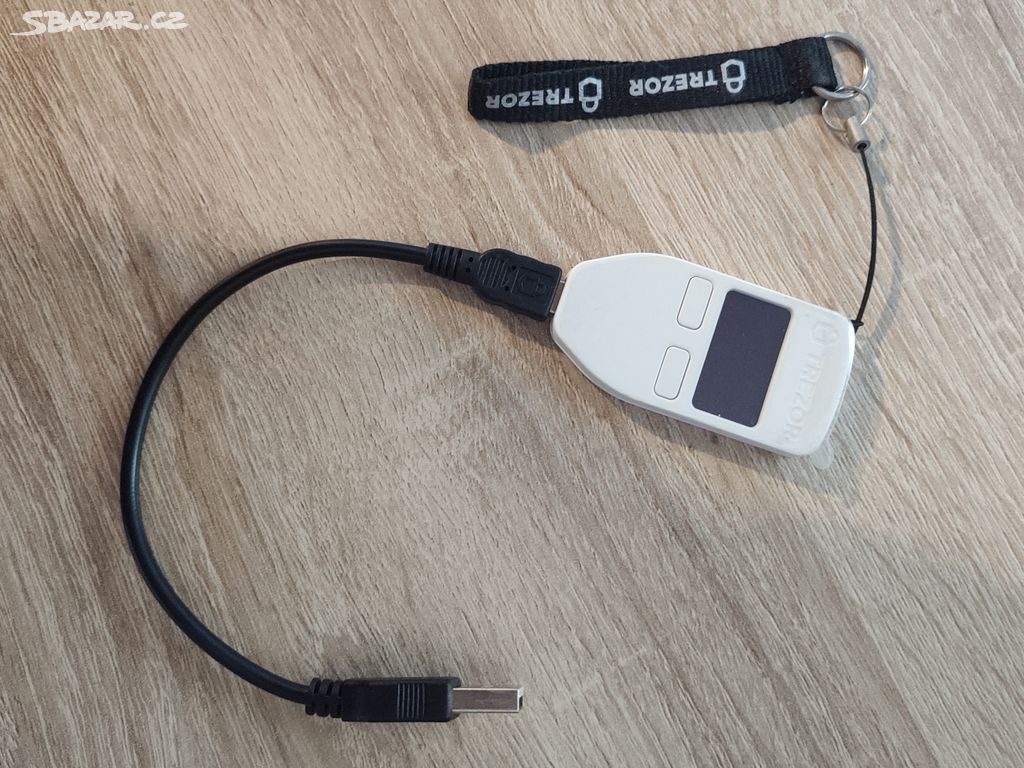 Trezor Model One kryptoměnová peněženka + předměty