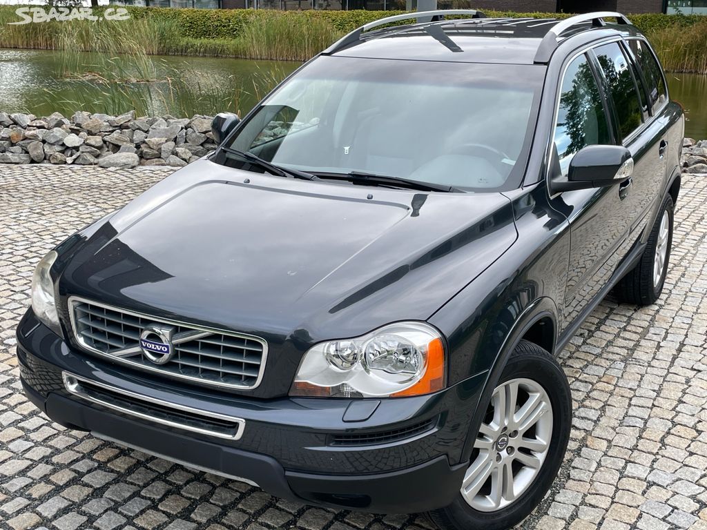 Volvo XC90, 2.4 D5 136KW 4x4 AUT 1.MAJITEL