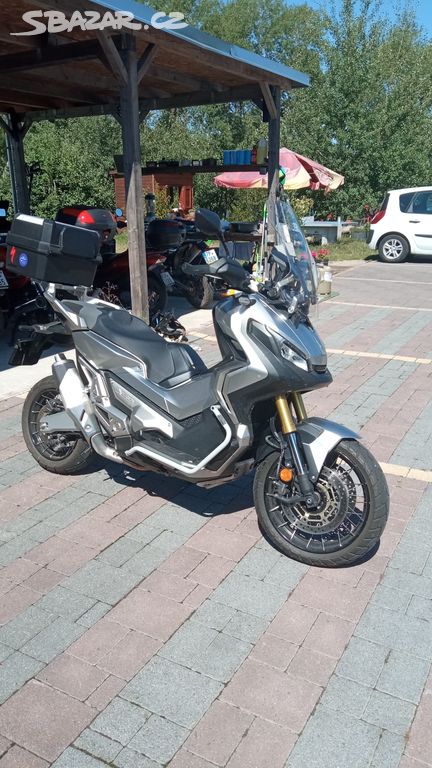 Motocykl Honda X-ADV