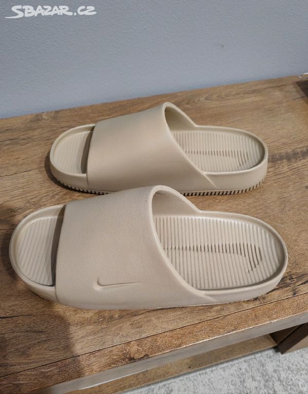 Bazénové pantofle Nike velikost 44