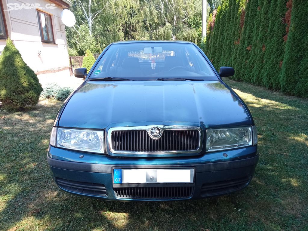 Škoda Octavia 1.6i 75 kW, 2003, první majitel