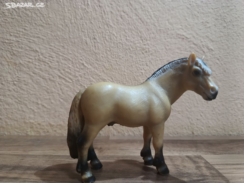 Schleich fjordský valach